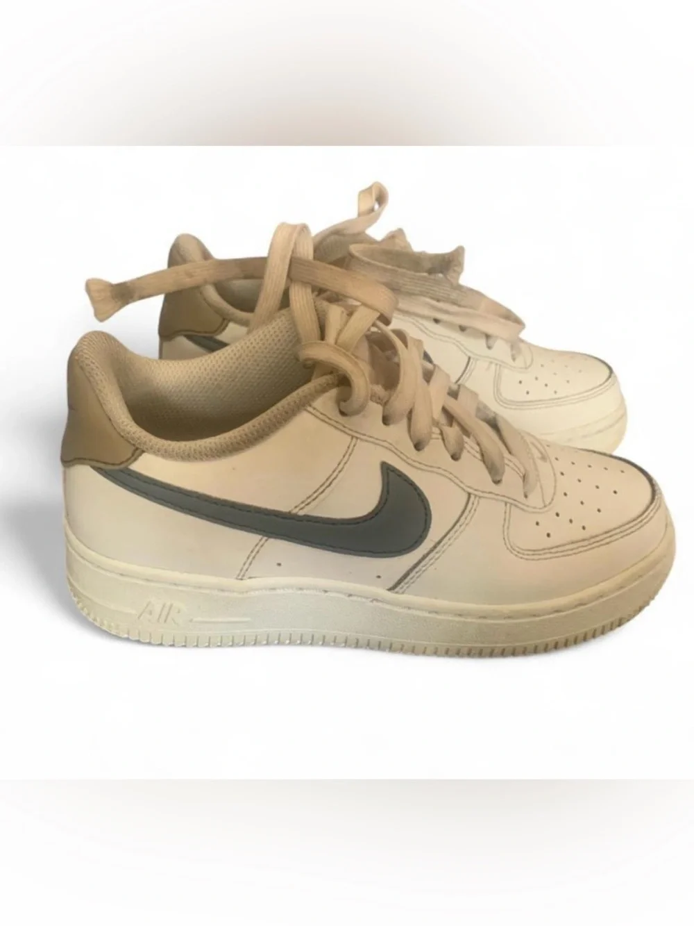 Nike Air Force 1 white trainers youth size 3 shoes school everyday